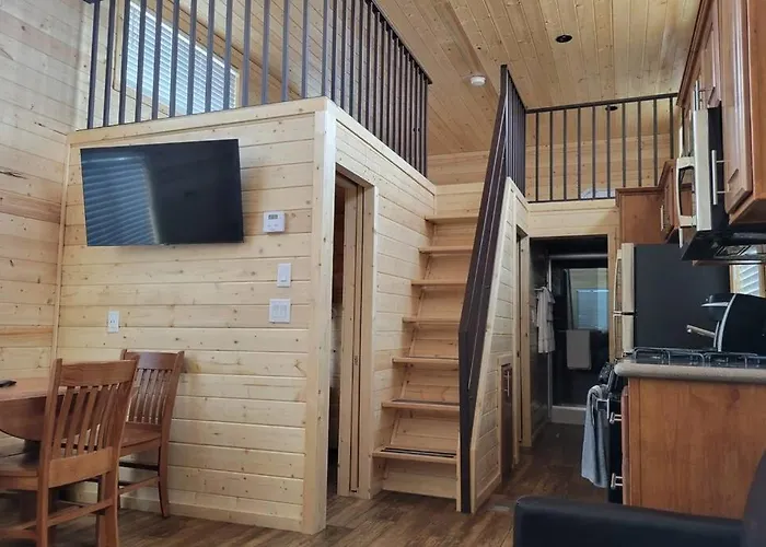 077 Tiny Home Nr Grand Canyon South Rim Sleeps 8