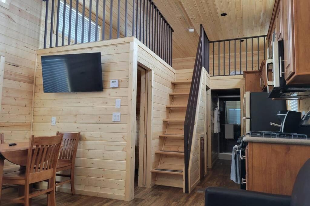 077 Tiny Nr Grand Canyon South Rim Sleeps 8 Chalet Valle